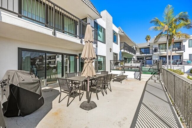 235 Avenida Lobeiro San Clemente, CA 92672 photo 3