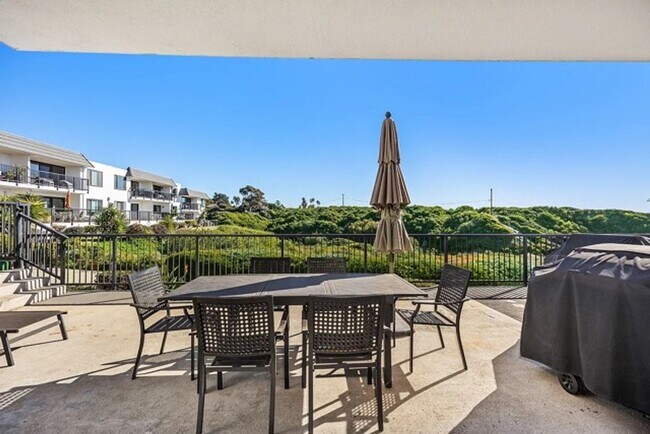 235 Avenida Lobeiro San Clemente, CA 92672 photo 2