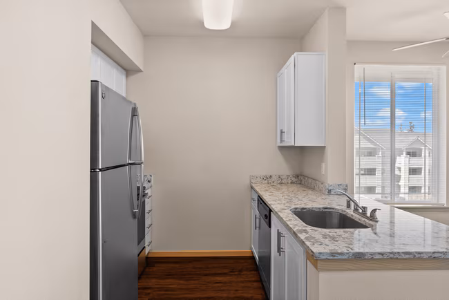 Alder Court Apartments photo 5