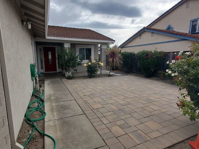 4964 Antioch Loop, Union City, CA 94587 photo 3