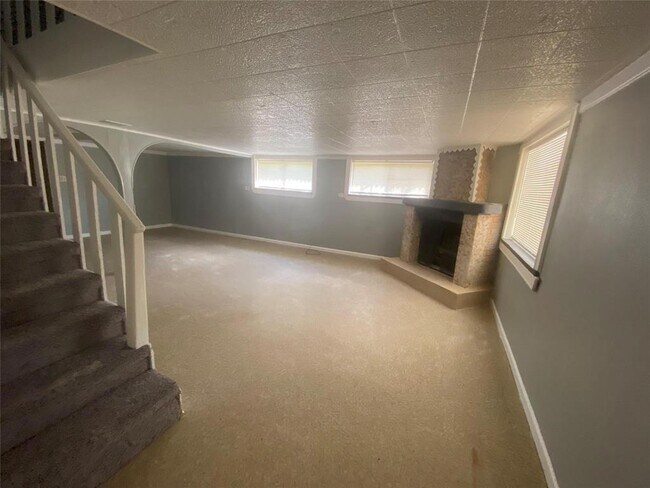 4315 Green Oak Drive, Oak Trail Shores, TX 76048 photo 5