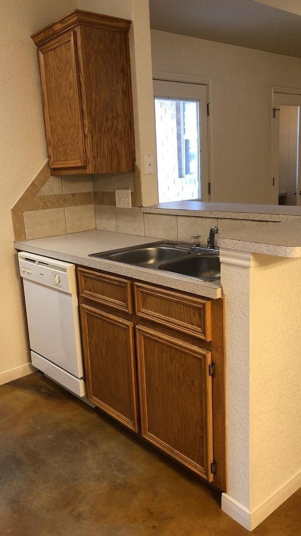 1402 Powder River Dr Killeen, TX 76549 photo 3