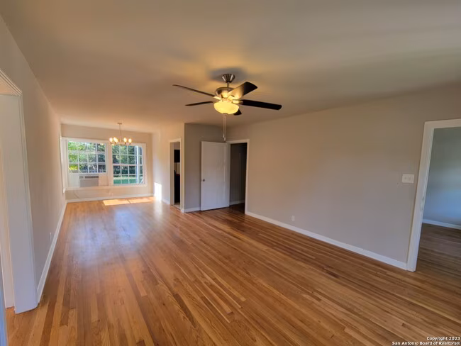 740 Donaldson Ave San Antonio, TX 78201 photo 3