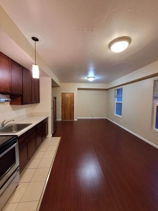 786 Jackson St San Francisco, CA 94133 photo 3