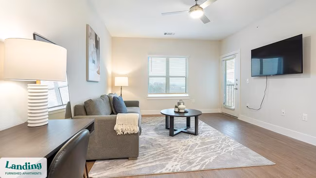 3501 N Austin St Seguin, TX 78155 photo 4