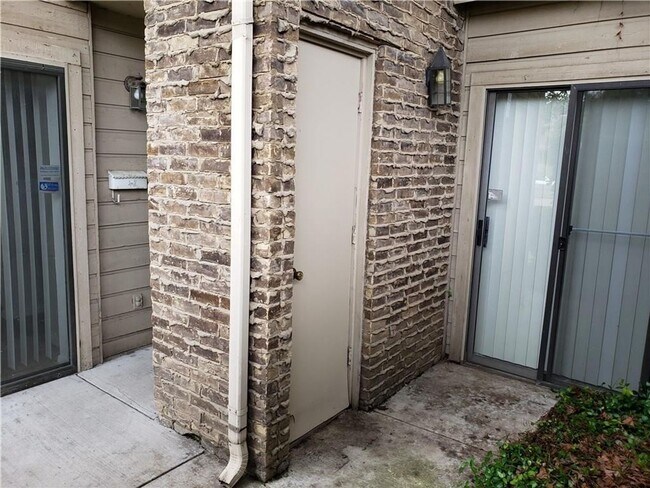 883 Waterfall Way, Richardson, TX 75080 photo 2