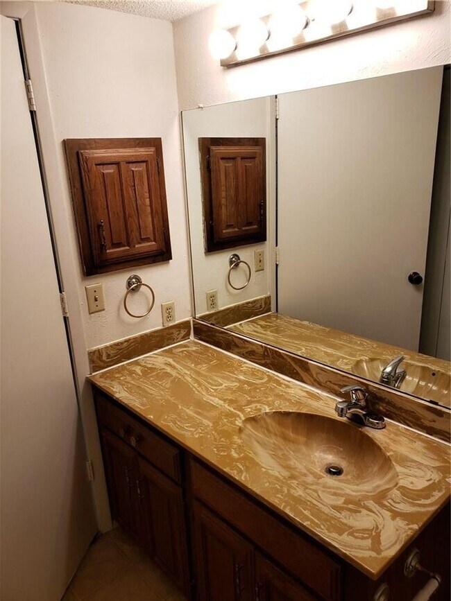 883 Waterfall Way, Richardson, TX 75080 photo 5