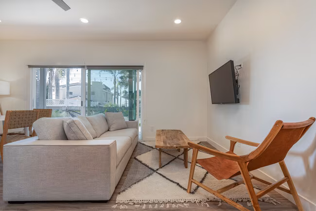 1560-62 Lorraine Dr Encinitas, CA 92024 photo 3