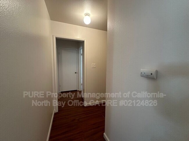 738 Slater St Santa Rosa, CA 95404 photo 5