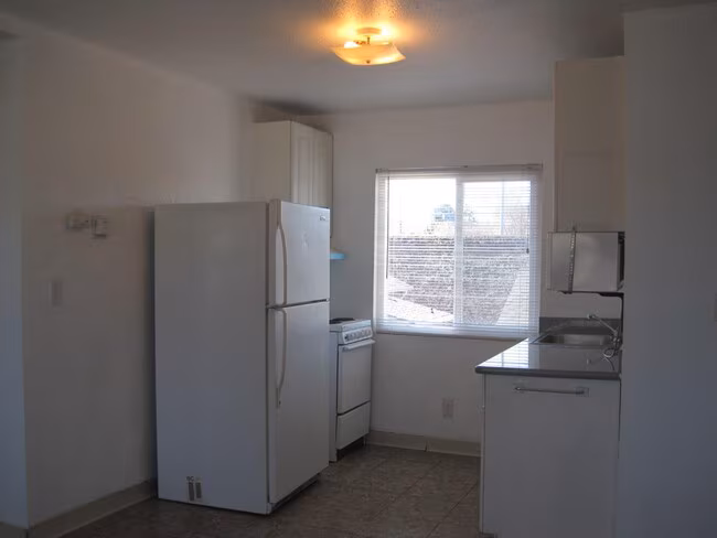 1225 Beacon Avenue, San Mateo, CA 94401 photo 4