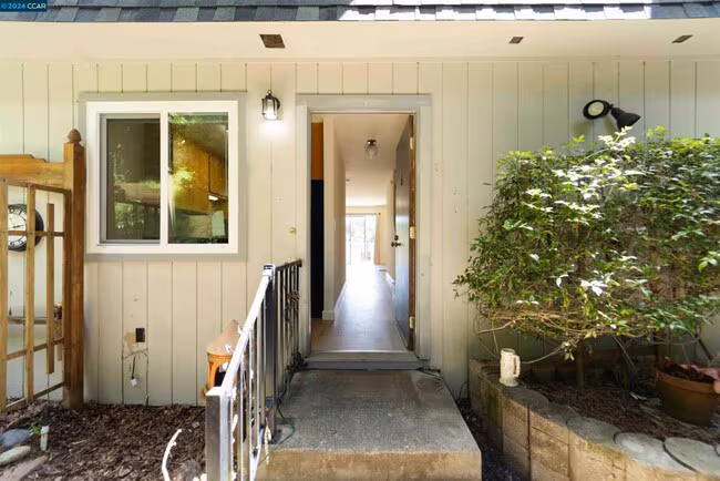 4811 Appian Way, El Sobrante, CA 94803 photo 2