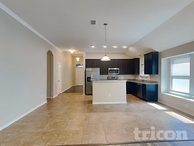 313 Lucky Landing Dr Wilmer, TX 75172 photo 4