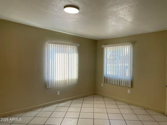 1701 E Harvard St Phoenix, AZ 85006 photo 5