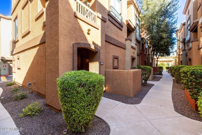 1920 E Bell Rd Phoenix, AZ 85022 photo 3