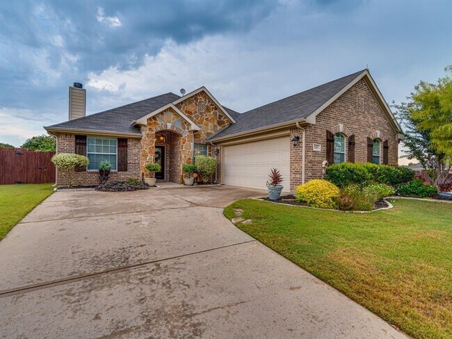 233 Lawson Farms Dr Midlothian, TX 76065 photo 3