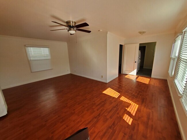 Newly Remodeled 1 Bedroom/1 Bath Near Mission Blvd. photo 3