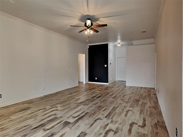 4313 Red Clover Ln Crowley, TX 76036 photo 2