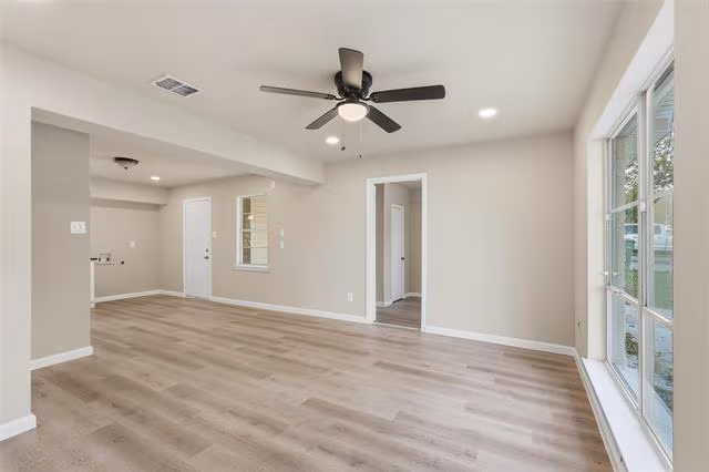 1118 Richard Dr Garland, TX 75040 photo 5