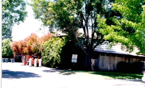 2021 Sierra Road, Concord, CA 94518 photo 2