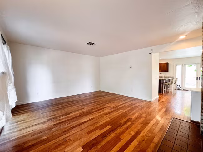 944 Marina Dr Napa, CA 94559 photo 5