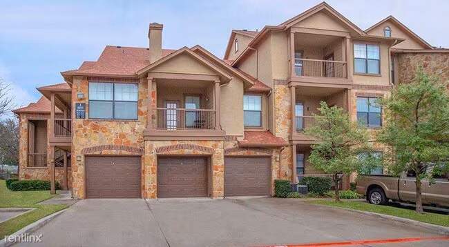 8889 Cook Ranch Rd Benbrook, TX 76126 photo 4