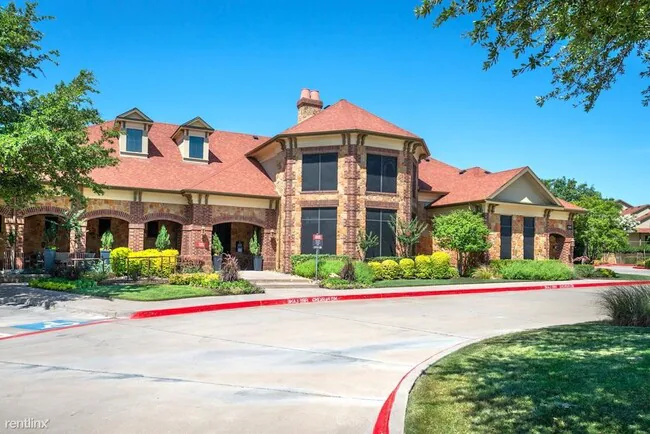 8889 Cook Ranch Rd Benbrook, TX 76126 photo 5