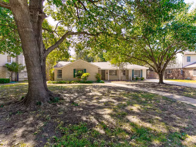 3727 W Biddison St Fort Worth, TX 76109 photo 3