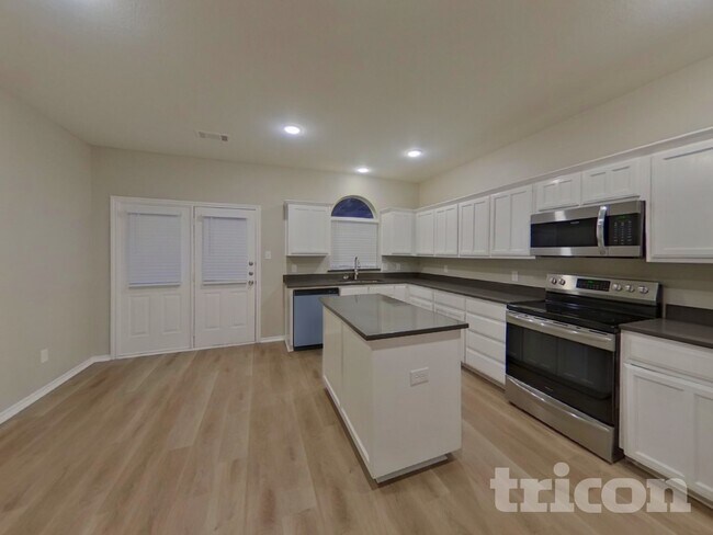 2717 Bull Shoals Dr Fort Worth, TX 76131 photo 5