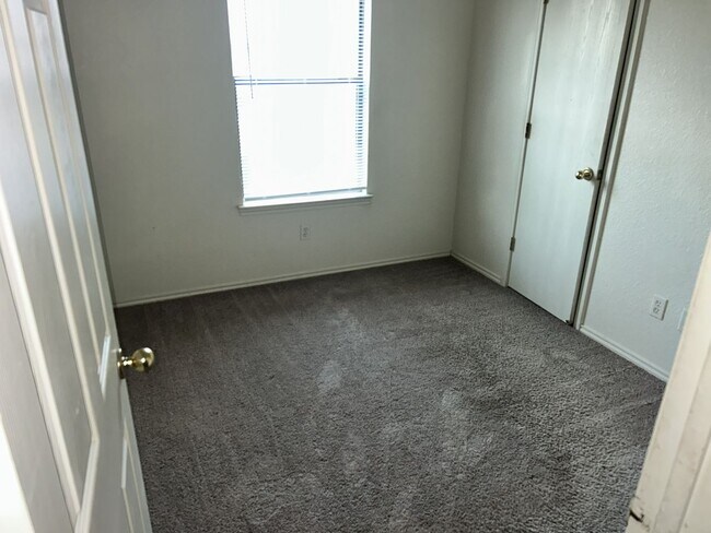 2810 Alma Dr Killeen, TX 76549 photo 5