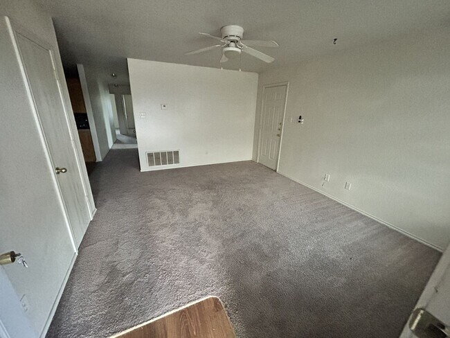 2810 Alma Dr Killeen, TX 76549 photo 3