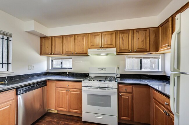 1421 38th Ave Oakland, CA 94601 photo 5