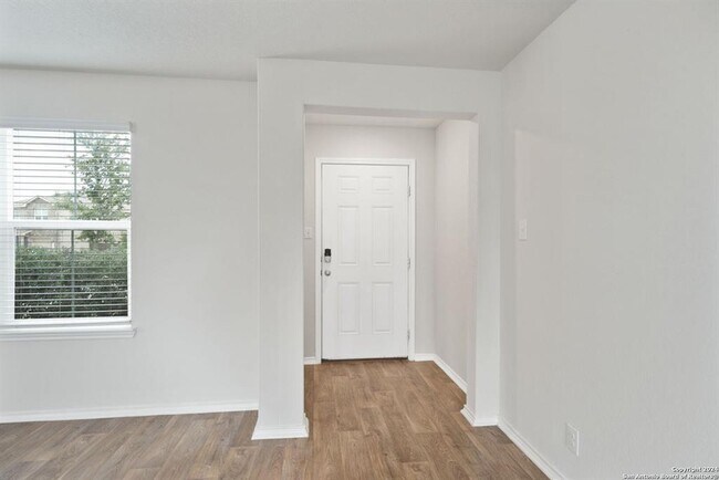 6536 Dynamic Sound San Antonio, TX 78252 photo 5