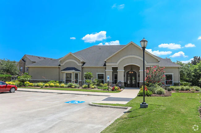 Villas At Huffmeister photo 2