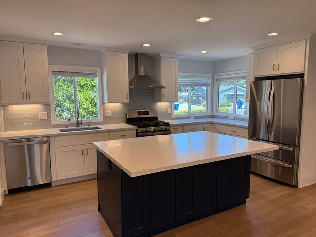 Beautiful Fully Remodeled 4 Bedroom 2 Bath Home in Los Gatos photo 5