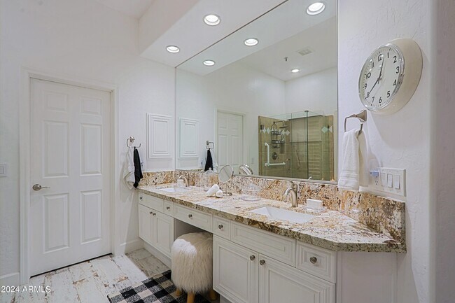 33690 N 71st Way Scottsdale, AZ 85266 photo 3