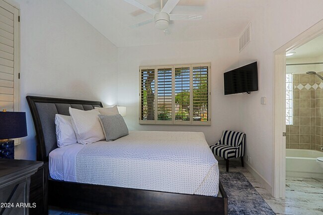 33690 N 71st Way Scottsdale, AZ 85266 photo 5