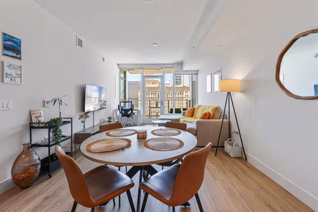 702 Broadway San Diego, CA 92101 photo 5