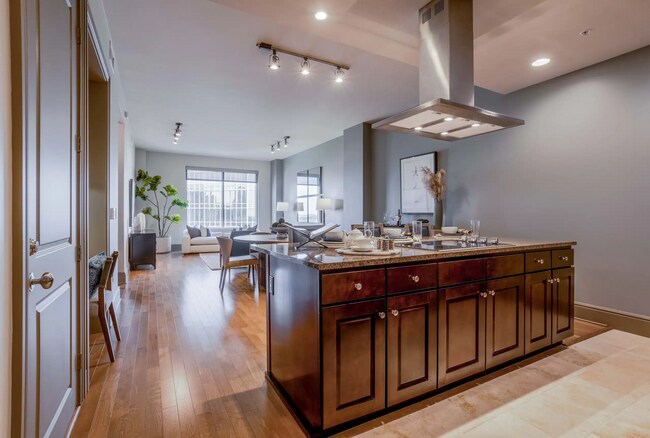 5665 San Felipe Street, Houston, TX 77056 photo 3