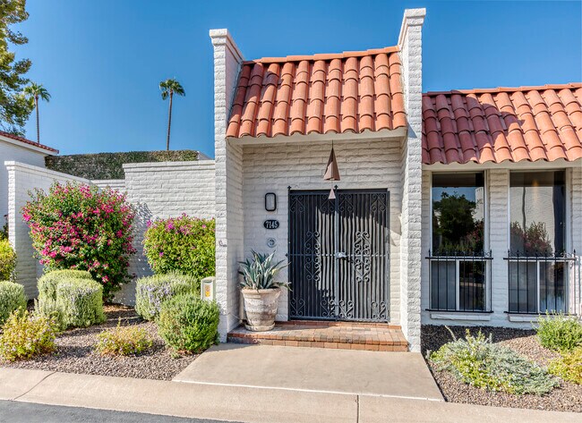 7145 East Mcdonald Drive, Paradise Valley, AZ 85253 photo 4