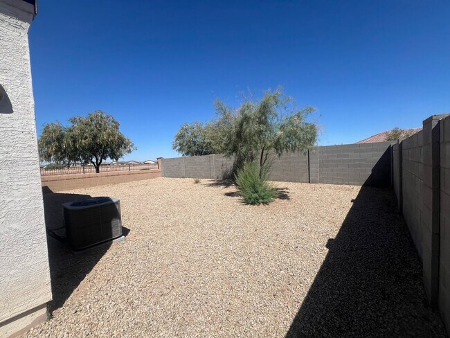 42132 W Manderas Ln Maricopa, AZ 85138 photo 5