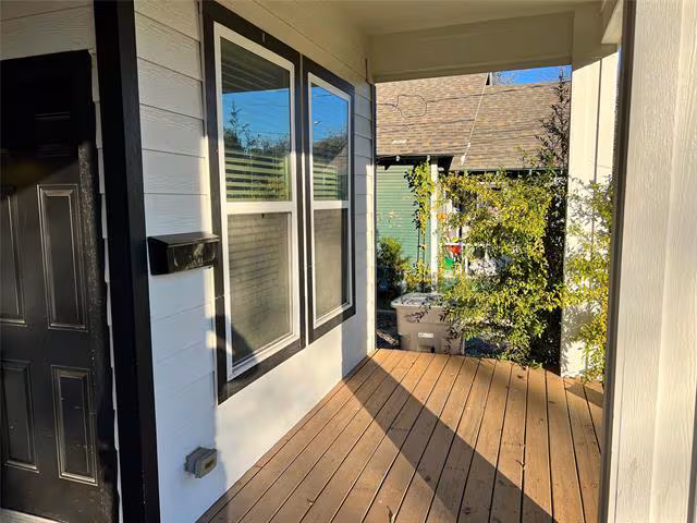 319 West Page Avenue, Dallas, TX 75208 photo 5