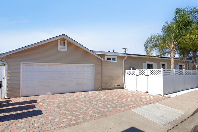 4766 63rd St San Diego, CA 92115 photo 5