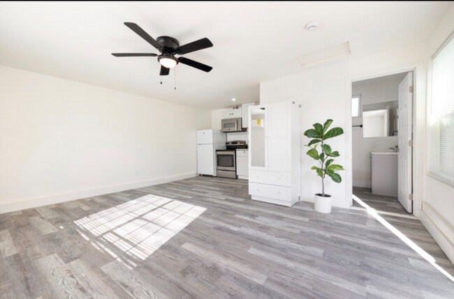 4344 Keeler Ave San Diego, CA 92113 photo 4