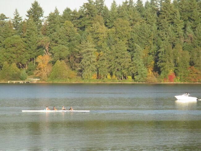 4915 Lake Washington Blvd S Seattle, WA 98118 photo 2