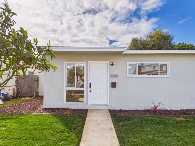 3257-59 Luna Ave San Diego, CA 92117 photo 5
