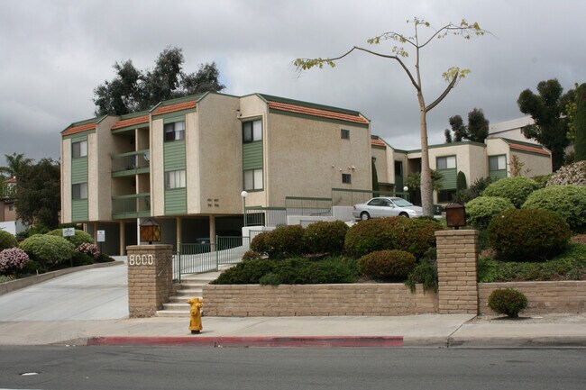 8000 University Ave photo 2
