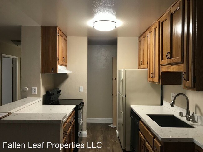 Beautifully Renovated Condo in Prime Location photo 4