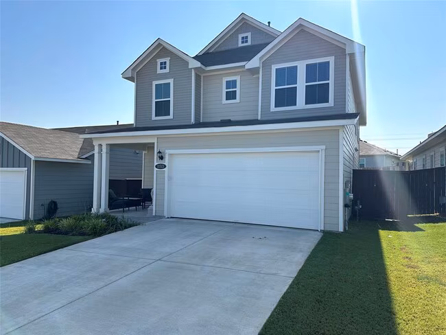 Newer, Two Story 5 Bedrooms, 2.5 Bathrooms Plus A Den/office For Rent In Southeast Austin For Rent! photo 3