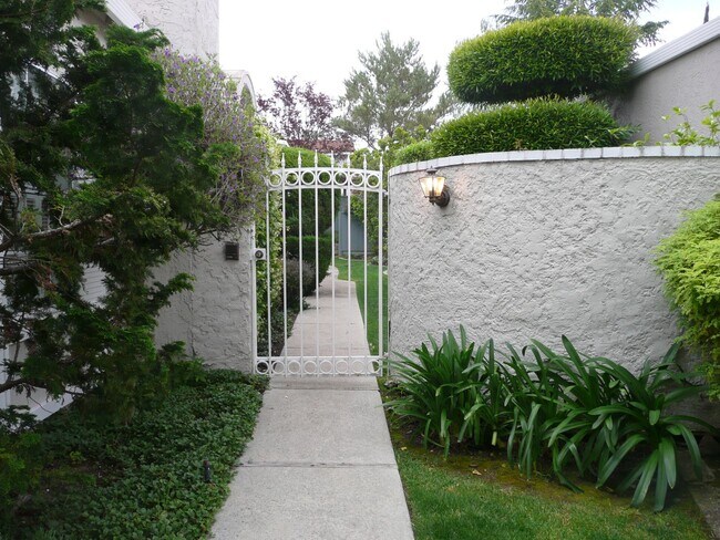 1150 Quail Creek Circle, San Jose, CA 95120 photo 3