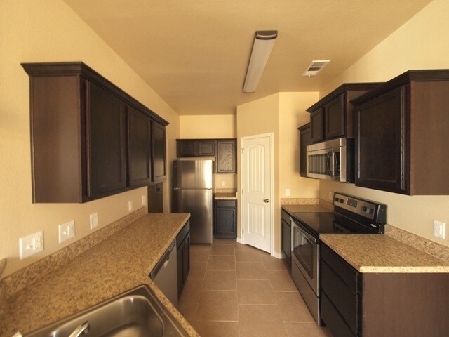 4600 Cambridge Dr Killeen, TX 76549 photo 5
